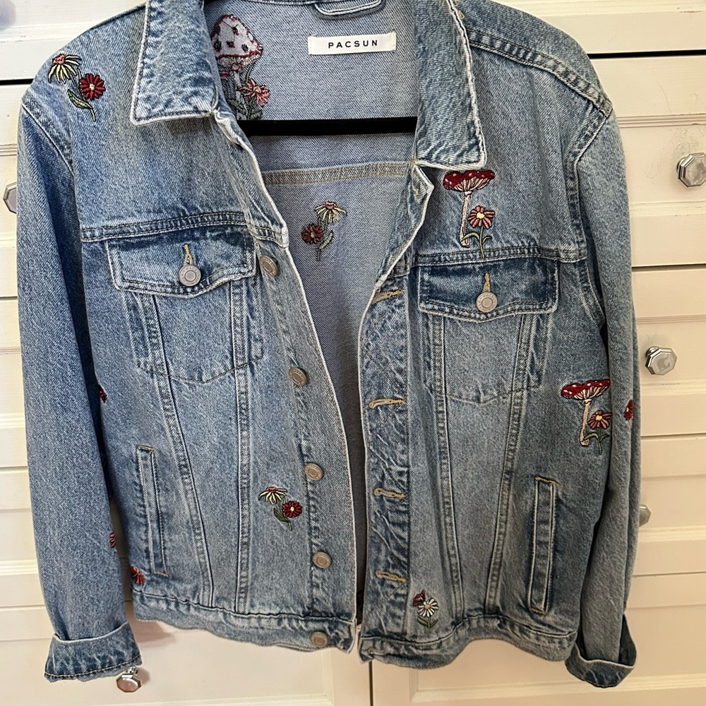 PacSun Blue Jean Jacket Classic Trucker Style